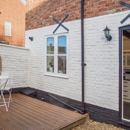 Villa Charming 2 Bed House In Tewkesbury Centre Esterno foto