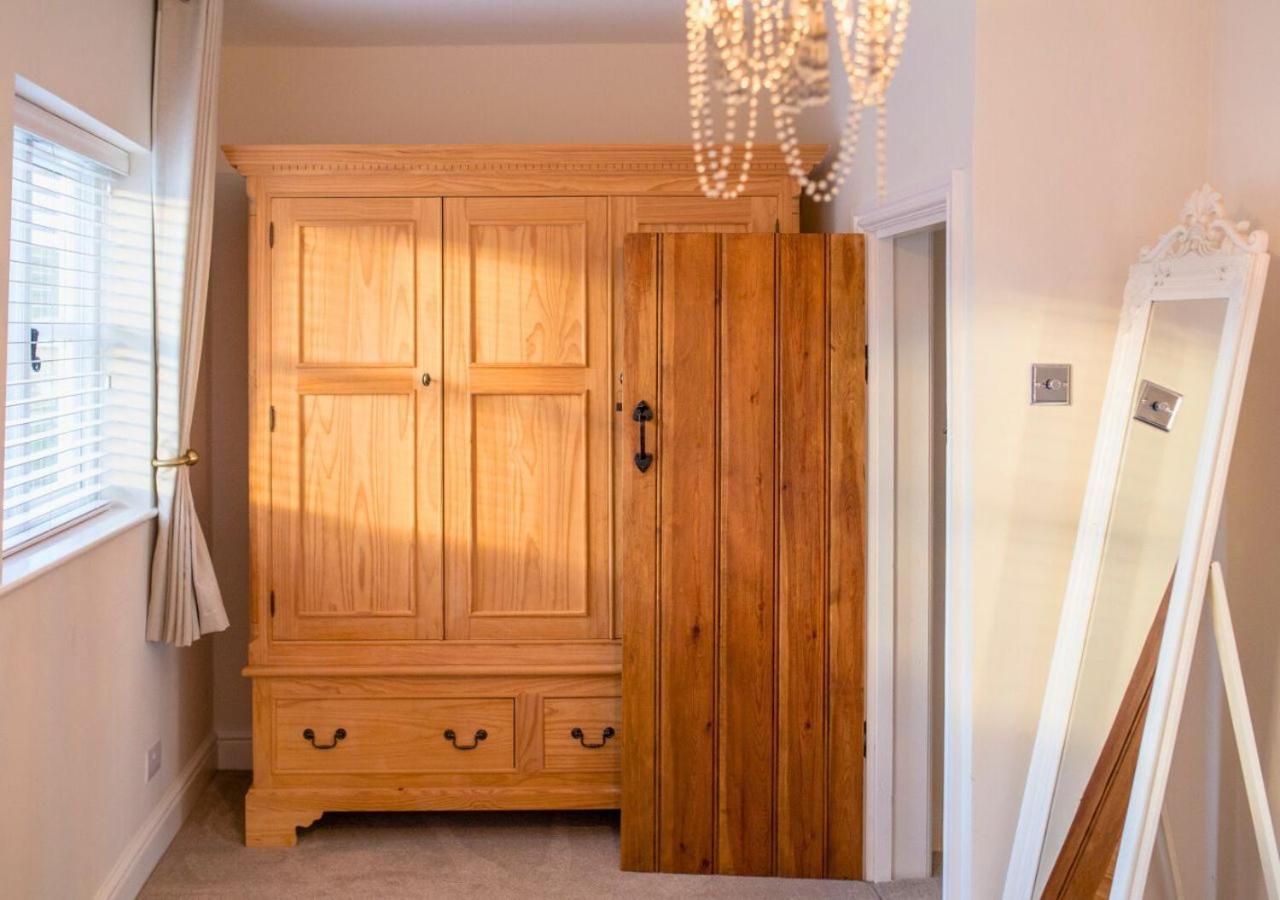 Villa Charming 2 Bed House In Tewkesbury Centre Esterno foto