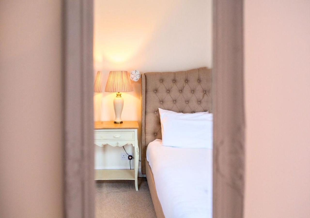 Villa Charming 2 Bed House In Tewkesbury Centre Esterno foto